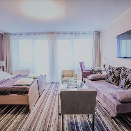 Hotel New Wave 3*