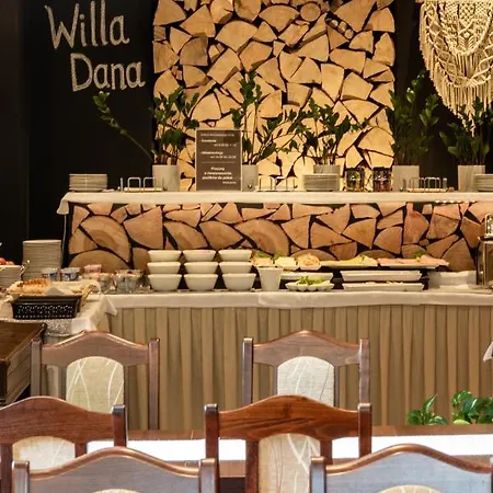 Dana Villa