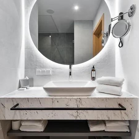 Hotel Crystal Mountain Wisla