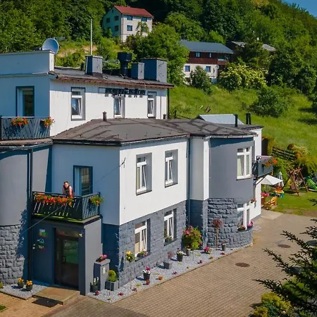 Ognisko Dom Wypoczynkowy Bed & Breakfast 3*