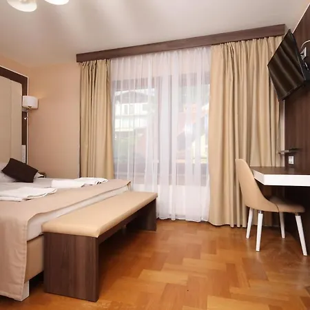 Nova Bed & Breakfast *