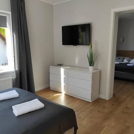 Klonowa Bed & Breakfast *