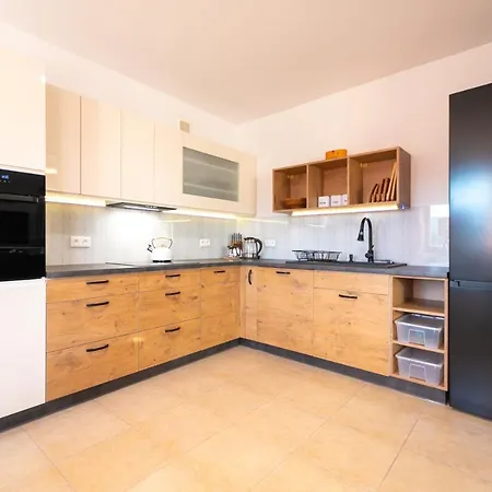 Apartment Apartament Na Wzgorzu Z Widokiem Na Gory - Dream Apart