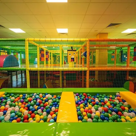 Hotel Crystal Mountain Wisla