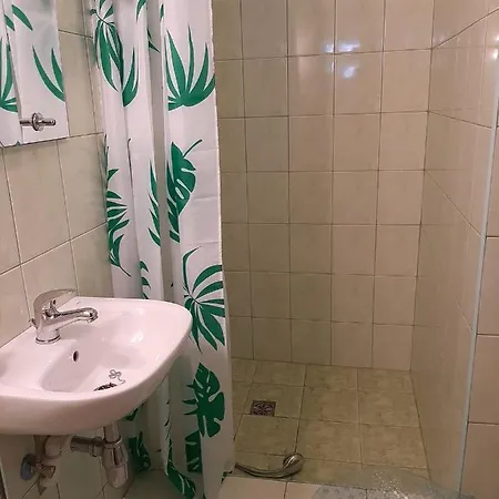 Ucherek Apartment *