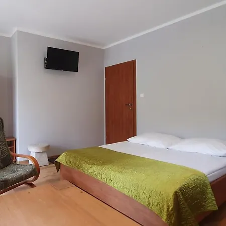 Dina Homestay *