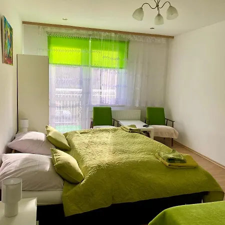 Bed & Breakfast Orzechowski *