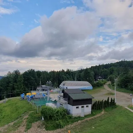 Apartment Na Soszowie: Scenic Retreat With Hot Tub & Sauna, Near Slopes Wisla