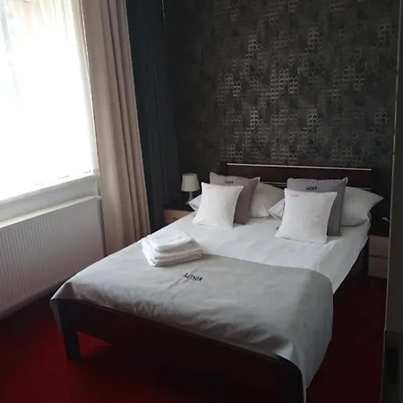 Lusia Bed & Breakfast *