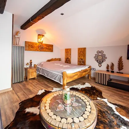 U Tadka Dom Z Jacuzzi Holiday home