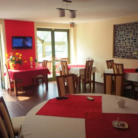 Przy Glownym Deptaku Homestay *