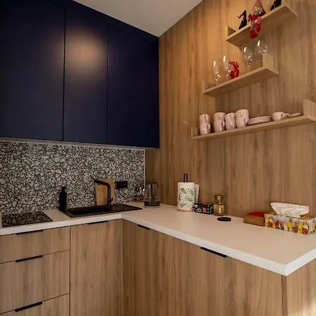 Apartment 25 By Bonzapart