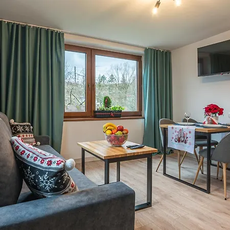Apartment Krzywa 8 *