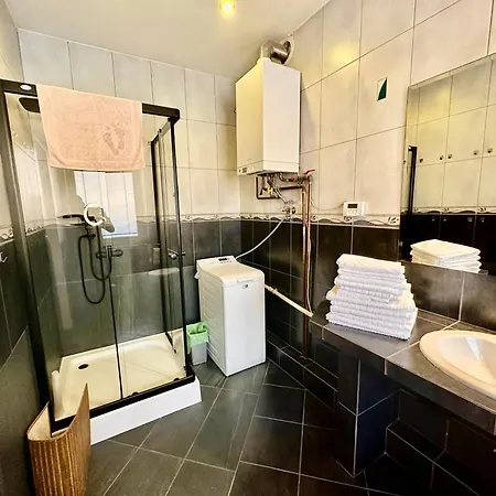 Vistula Centrum 4 *