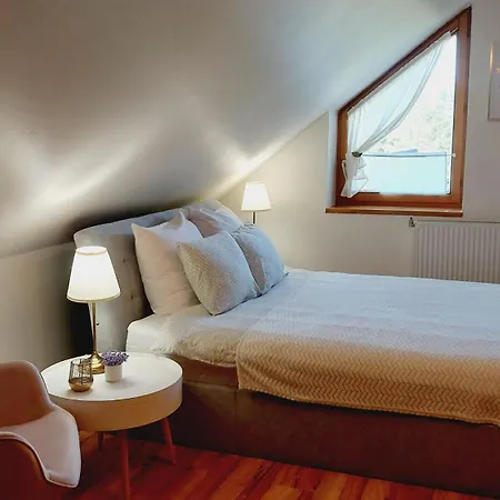 Apartment Jelenia *
