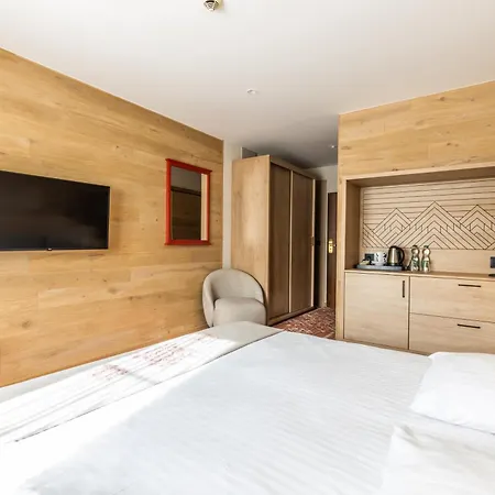 Premium Hotel 3*