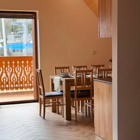 Na Soszowie: Scenic Retreat With Hot Tub & Sauna, Near Slopes Apartment *