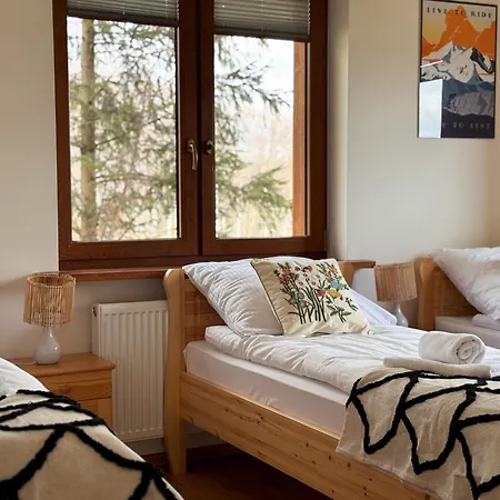 Apartment Na Soszowie: Scenic Retreat With Hot Tub & Sauna, Near Slopes