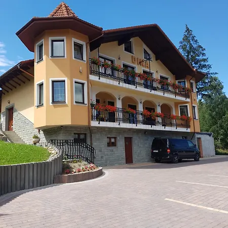 Homestay Dina Wisla