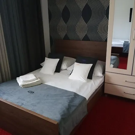 Lusia Bed & Breakfast *