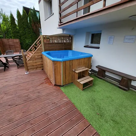 Naskarpie Jacuzzi Sauna Basen Wisla