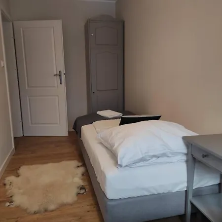 Klonowa Bed & Breakfast *