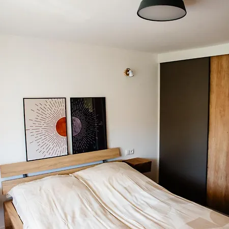 Ogrodkowa 5 C Apartment *