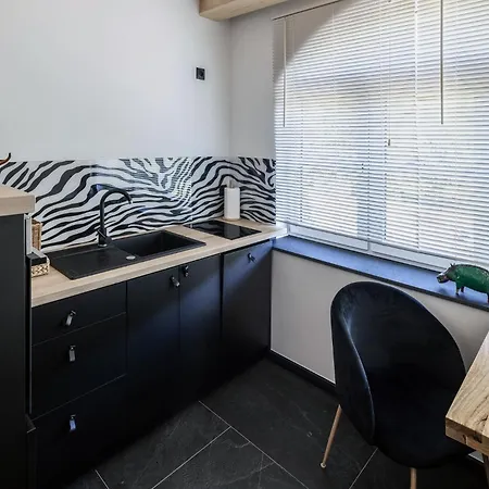 Safari House - *