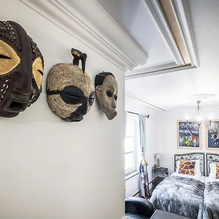 Safari House - *