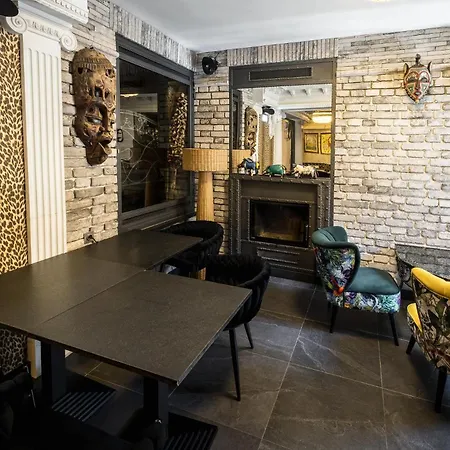 Bed & Breakfast Safari House -