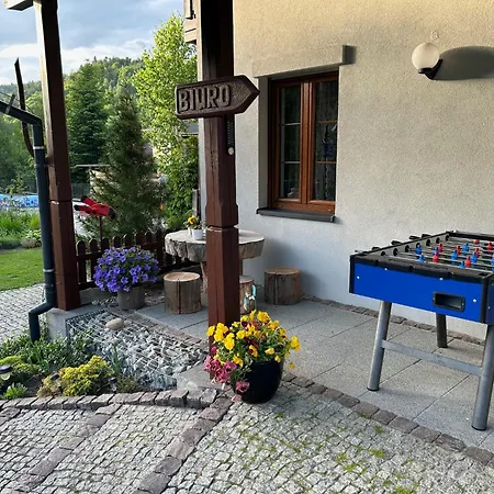 Pod Wodospadem Caloroczne Lodge *