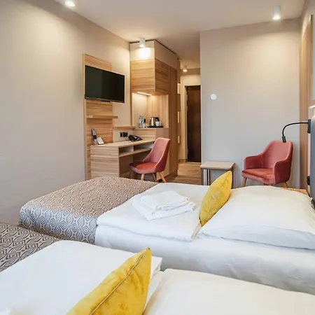 Hotel Stok 4*