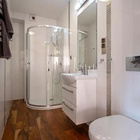 Male Teczowe Wzgorze Apartment