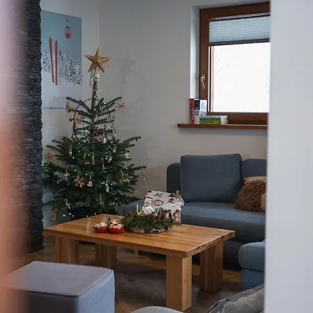 Na Soszowie: Scenic Retreat With Hot Tub & Sauna, Near Slopes Apartment *