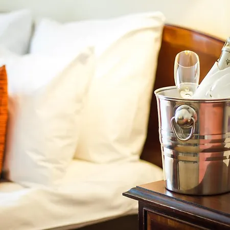 Premium Hotel