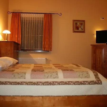 Homestay Amalia *