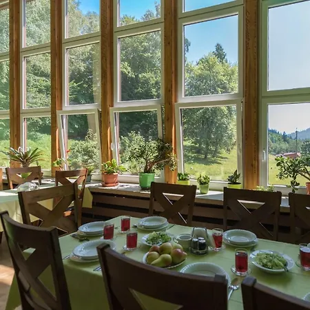 Resort Osrodek Szkoleniowo - Wypoczynkowy Relaks 3*