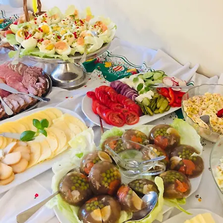 Pod Stara Skocznia Bed & Breakfast *