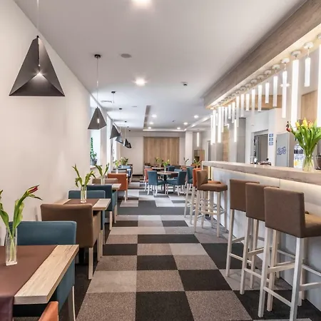 Hotel Vestina 3*