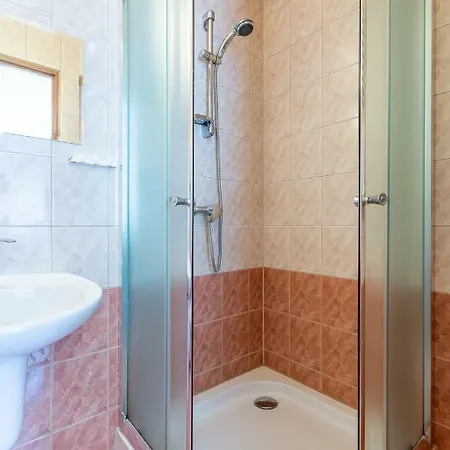 Apartament I Pokoje Goscinne U Lusi Homestay Wisla