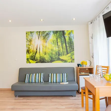 Apartament I Pokoje Goscinne U Lusi *