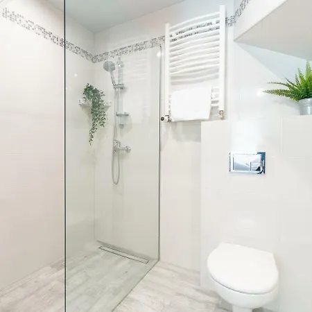 Homestay Apartament I Pokoje Goscinne U Lusi *