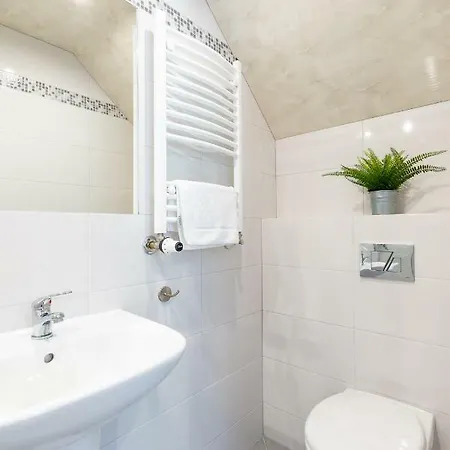 Homestay Apartament I Pokoje Goscinne U Lusi