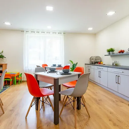 Homestay Apartament I Pokoje Goscinne U Lusi