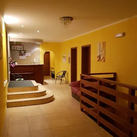 Homestay Dina *