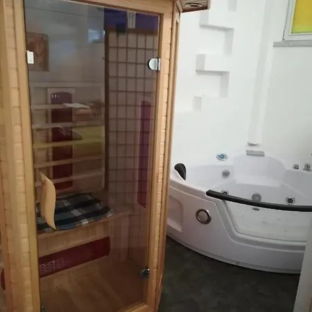 Apartament Przy Deptaku Z Sauna I Hydromasazem * Wisla
